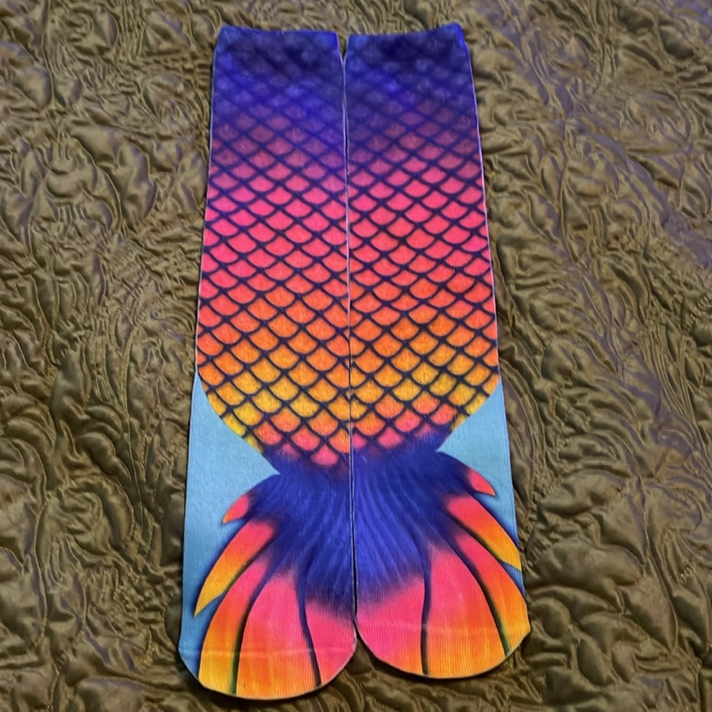 Living Royal: Mermaid Casual Crew Socks: Brand New!